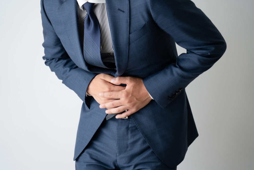 【画像】腹痛の男性